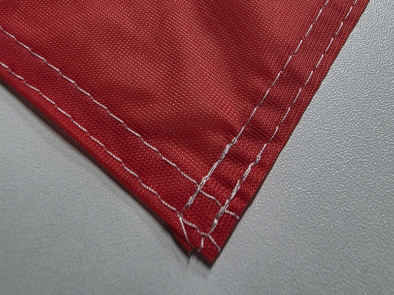 Dettaglio angolo e cuciture